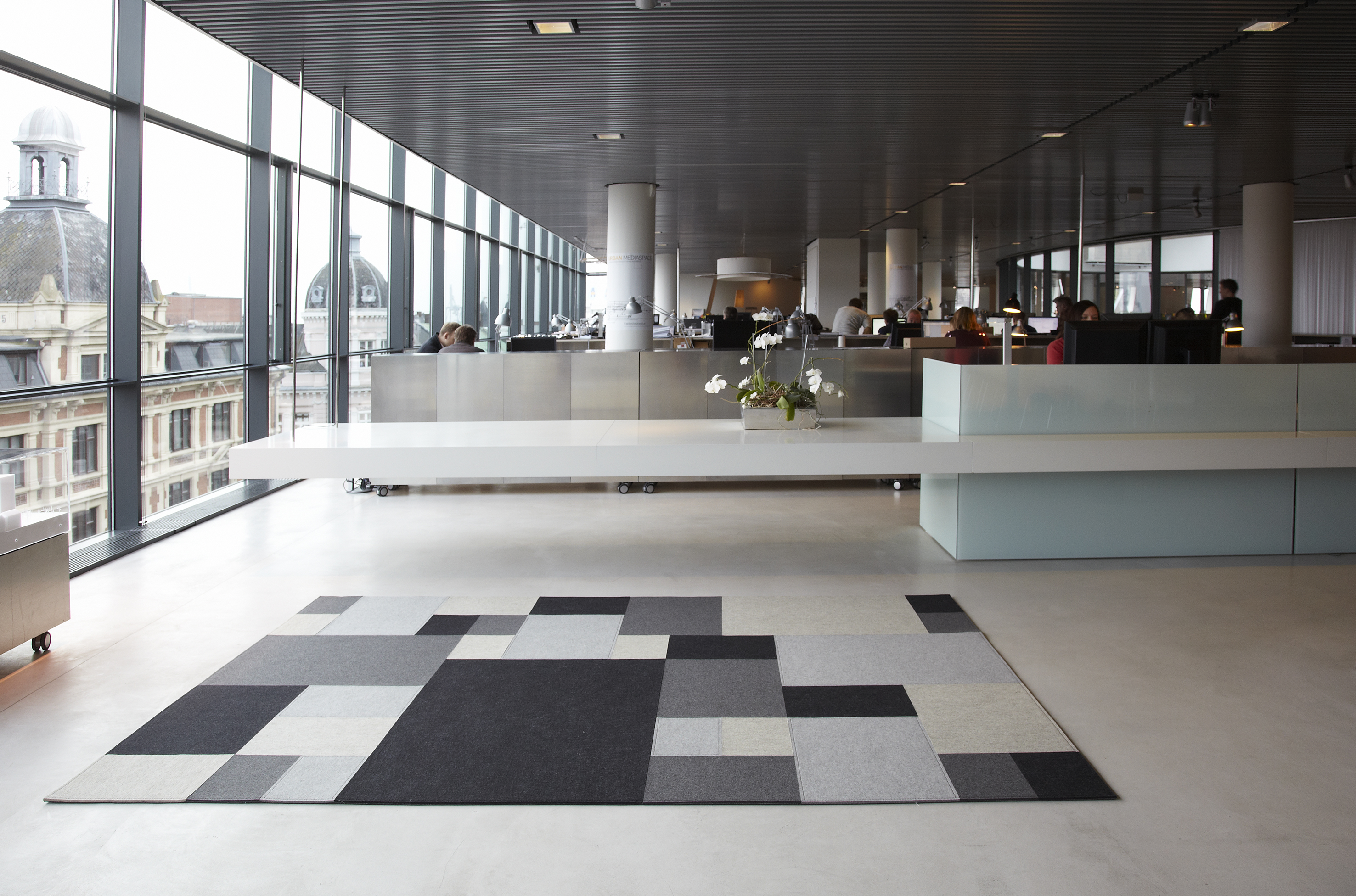 Filttæppe design afloor grå